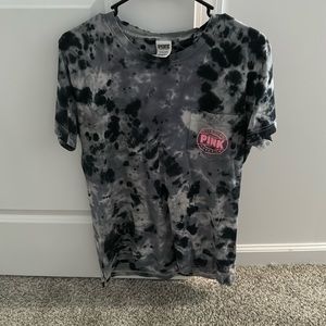 Victoria’s Secret PINK T-shirt